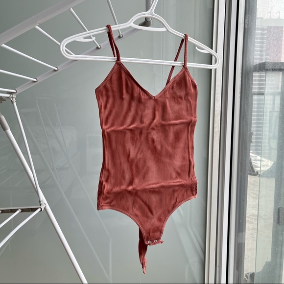 Dusty pink bodysuit - Picture 2 of 3